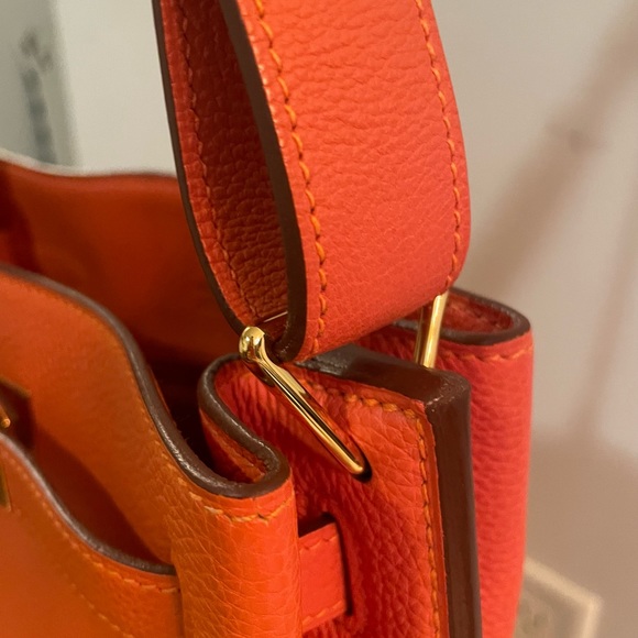 SOLD Hermes So Kelly 22 orange Clemence with GHW - Picture 5 of 12